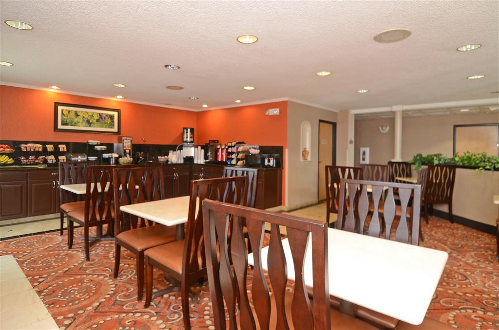 Best Western Plus Vineyard Inn Livermore Restaurante foto